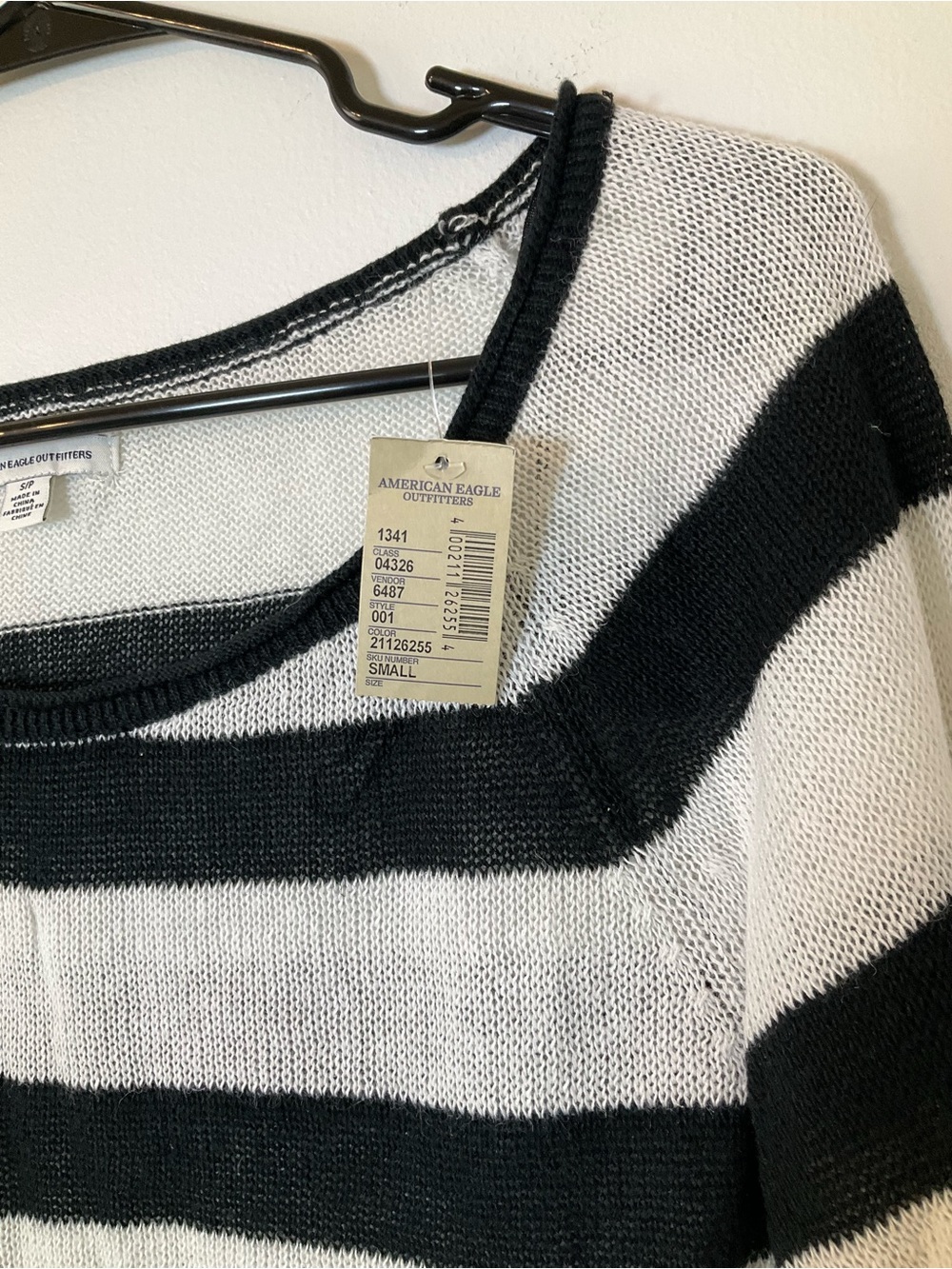 NWT American Eagle Black White Striped Knit Sweater Small - Picture 5 of 6